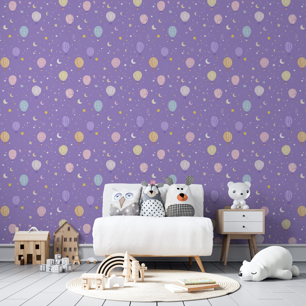Colorful hot air balloon wallpaper creating dreamy atmosphere in children's bedroom