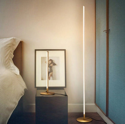 Modern LED Floor Lamp | Adjustable Design for Cozy Atmosphere
