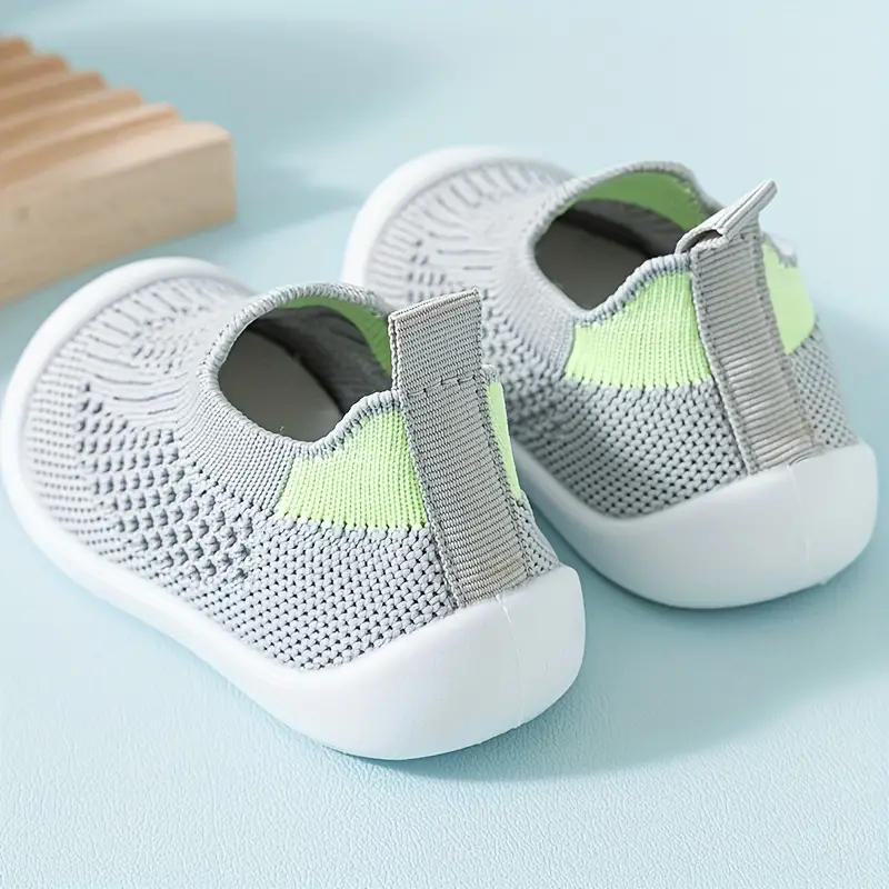 Flexible Barefoot Sneakers for Kids | Lightweight, Breathable, Easy Slip-On