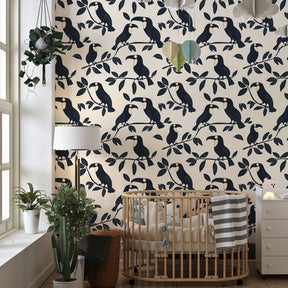 Tropical bird mural wallpaper in children's playroom showcasing nature-themed decor by Kids-Mundo