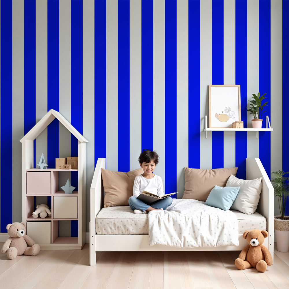 Blue striped mural wallpaper creating vibrant modern kids bedroom decor by Kids-Mundo