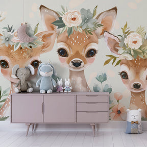 Pastel fawn wallpaper with wildflowers decorating modern toddler bedroom by Kids-Mundo