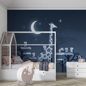 Animal mural wallpaper featuring giraffe and owls under starry sky for kids room by Kids-Mundo