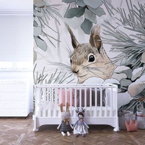 Winter forest squirrel wallpaper in modern children's bedroom with natural wood furniture by Kids-Mundo