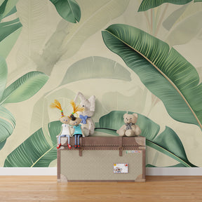 Green tropical leaves wallpaper transforming children's bedroom into natural paradise by Kids-Mundo